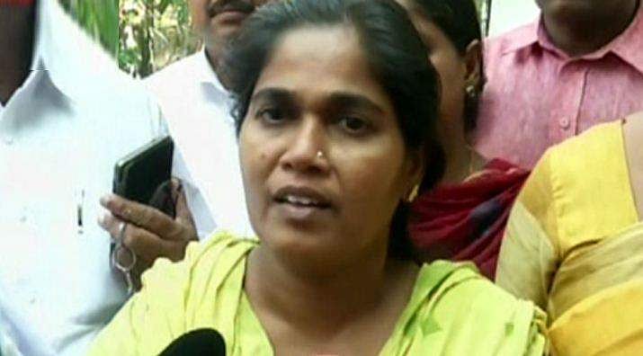 ജപ്തി ഭീഷണിയുമായി ബാങ്കും റിയൽ എസ്റ്റേറ്റ് മാഫിയയും; മൂന്നാംഘട്ട സമരത്തിനൊരുങ്ങി പ്രീത ഷാജി
