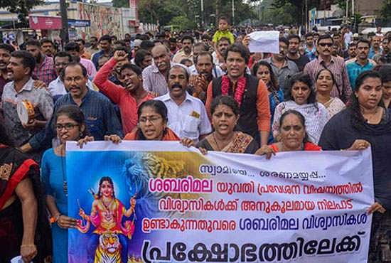 നിലയ്ക്കലില്‍ ഹിന്ദു സംഘടനകളുടെ രാപകല്‍ സമരം തുടരുന്നു ; പ്രതിരോധ നീക്കവുമായി സിപിഎം, വനിതാ സംഗമം പത്തനംതിട്ടയില്‍  