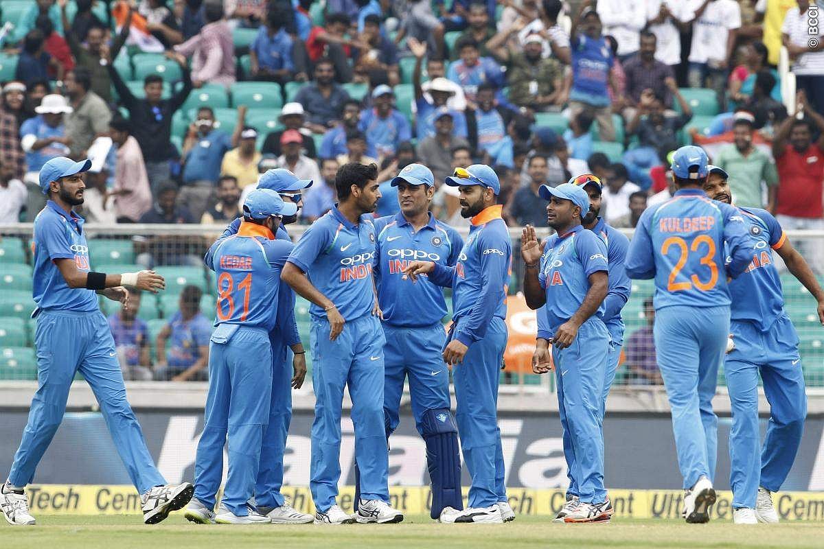 കാര്യവട്ടത്ത് കളി മറന്ന് വിന്ഡീസ്; ഇന്ത്യക്ക് അനായാസ ലക്ഷ്യം; ധവാന് പുറത്ത്