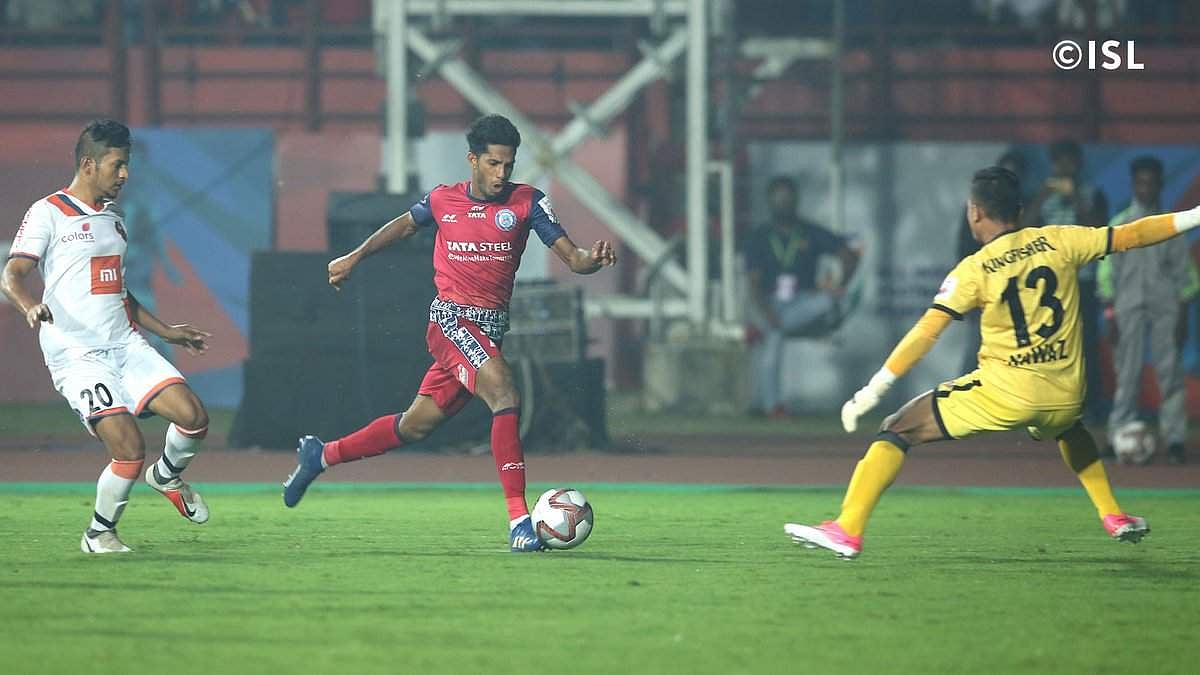 ഒറ്റ മിനുട്ടിനുള്ളില് രണ്ട് ഗോളുകള്; ഗോവയില് നിന്ന് കളി തട്ടിയെടുത്ത് ജംഷഡ്പുര്