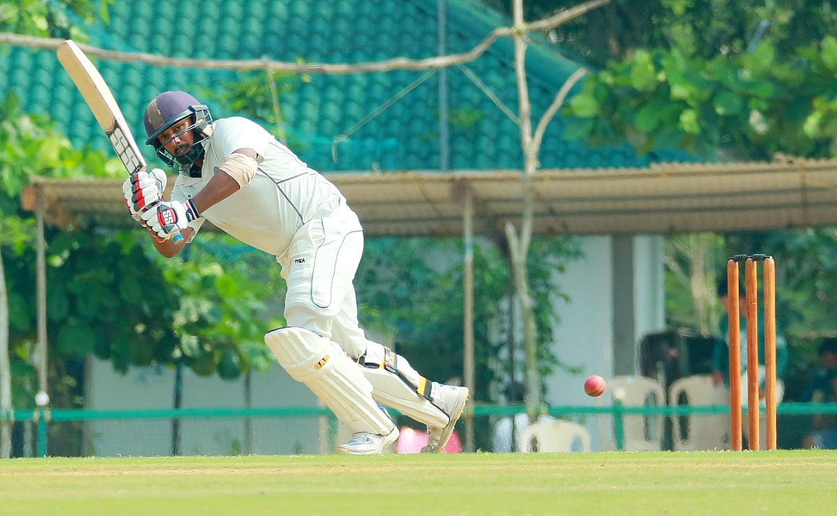 ആന്ധ്രയെ എറിഞ്ഞൊതുക്കി; രഞ്ജി ട്രോഫി ആദ്യ ദിനത്തിൽ കേരളത്തിന് മേൽക്കൈ