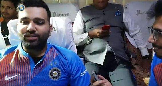 ഇന്ത്യന്‍ ടീം ബസില്‍ എന്തൊക്കെയാണ് നടക്കുന്നത്? വീഡിയോയുമായി ചഹല്‍