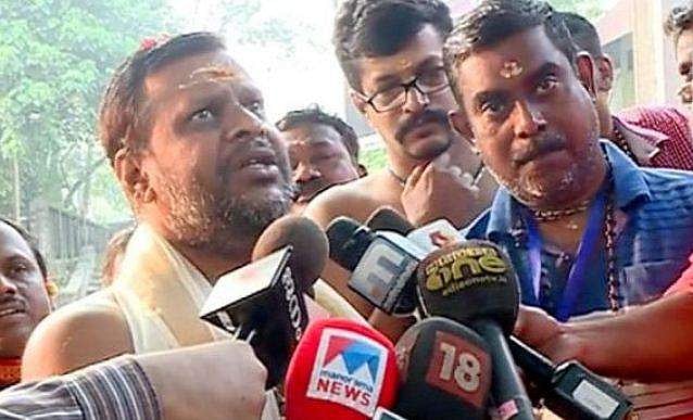 ഈ പ്രശ്‌നങ്ങളൊന്നും എന്റെ കര്‍ത്തവ്യത്തെ ബാധിക്കില്ല, സുപ്രീംകോടതി വിധിയില്‍ ആശങ്കയില്ലെന്ന് നിയുക്ത ശബരിമല മേല്‍ശാന്തി