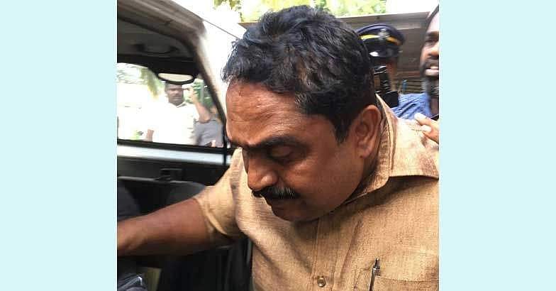 കെവിൻ വധക്കേസ്; കൈക്കൂലി വാങ്ങിയ എഎസ്എെയെ പിരിച്ചുവിട്ടു; ഡ്രൈവറുടെ മൂന്ന് വർഷത്തെ ആനുകൂല്യങ്ങൾ റദ്ദാക്കി