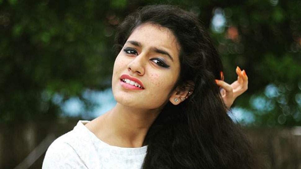 പ്രിയ വാര്യര് ബോളിവുഡിലേക്ക്: 70 കോടി ബജറ്റില് നിര്മ്മിക്കുന്ന ചിത്രം ഏപ്രിലില് റിലീസ് ചെയ്യും
