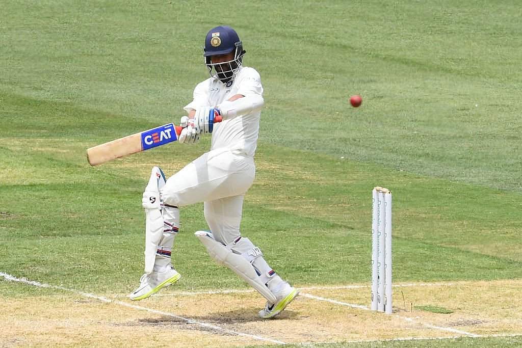 പൂജാരയും കോഹ്‌ലിയും മടങ്ങി; കരുതലോടെ ഇന്ത്യ