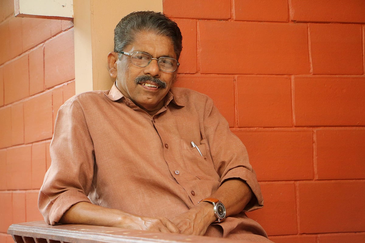 നടന്നു തീര്‍ത്ത വഴികളിലൂടെ വീണ്ടും നടക്കുമ്പോള്‍: യുകെ കുമാരന്‍ എഴുതുന്നു