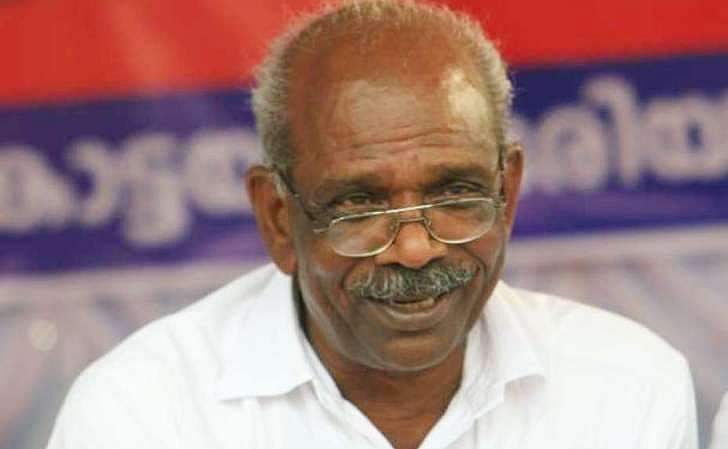 'നിങ്ങള്‍ കരുതുന്നതുപോലെ പാറപ്പുറത്തൊന്നുമല്ല ഈ മതില്‍ നിര്‍മ്മിക്കുന്നത്' 