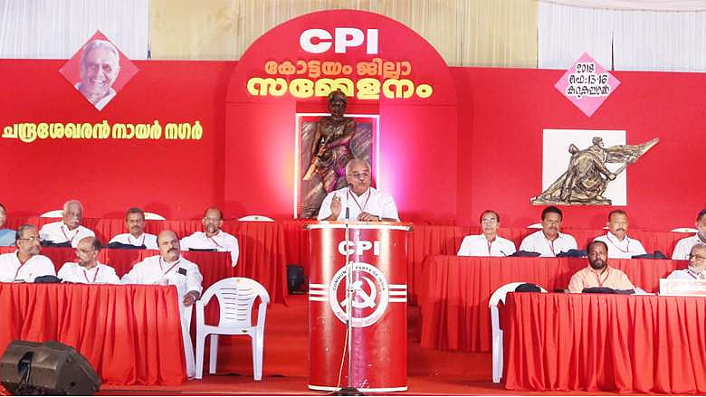 ക്രിസ്ത്യാനികളെ ഇടതുപക്ഷത്തേക്ക് കൊണ്ടുവരാന്‍ മധ്യസ്ഥ പ്രാര്‍ത്ഥനക്കാര്‍ വേണ്ട; മാണിക്കെതിരെ ആഞ്ഞടിച്ച് കാനം