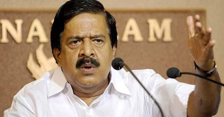ഷുഹൈബിന്റെ കൊലയ്ക്ക് മുമ്പ് കൊടി സുനി അടക്കം ടിപി കേസ് പ്രതികള്‍ക്ക് പരോള്‍ നല്‍കി ; കൊല നടത്തിയത് ടിപിയെ കൊന്ന രീതിയിലെന്നും രമേശ് ചെന്നിത്തല