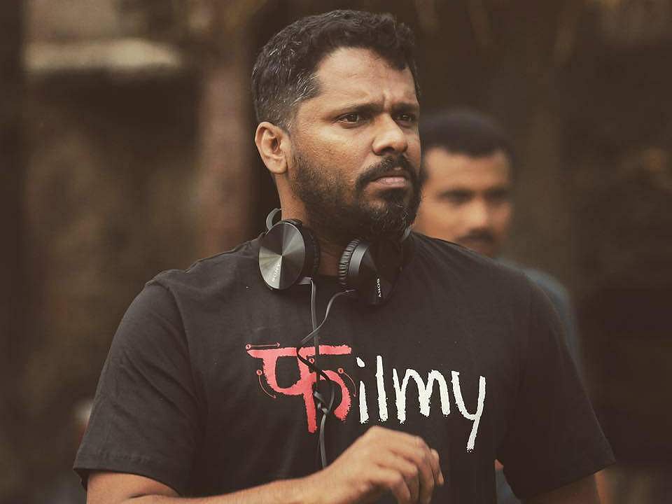 'എന്നെ വിമര്‍ശിക്കാനെങ്കിലും നിങ്ങള്‍ മൗനം വെടിഞ്ഞല്ലോ, അഭിവാദ്യങ്ങള്‍'; ഫെഫ്കയ്ക്ക് ആഷിഖ് അബുവിന്റെ മറുപടി