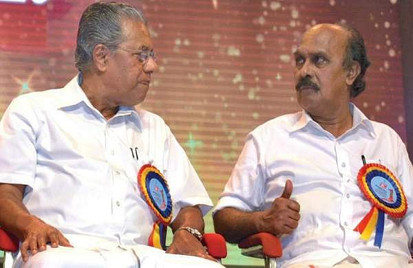ചന്ദ്രശേഖരൻ ഉടക്കി ; ലാന്‍ഡ് ബോര്‍ഡ് സെക്രട്ടറിയെ മാറ്റിയ തീരുമാനം പിന്‍വലിച്ചു