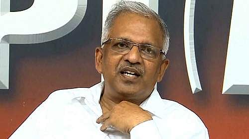 ഷുഹൈബ് വധം സിപിഎം അന്വേഷിക്കുന്നു ; ആകാശ് തില്ലങ്കേരി പാര്‍ട്ടി പ്രവര്‍ത്തകനല്ലെന്ന് പറഞ്ഞിട്ടില്ലെന്ന് പി ജയരാജന്‍