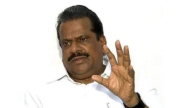 മകനെതിരായ വാര്‍ത്ത തെറ്റ് ; തെറ്റായ വാര്‍ത്ത നല്‍കുന്ന മാധ്യമങ്ങളെ നിയന്ത്രിക്കാന്‍ നിയമം കൊണ്ടുവരണമെന്ന് ഇ പി ജയരാജന്‍