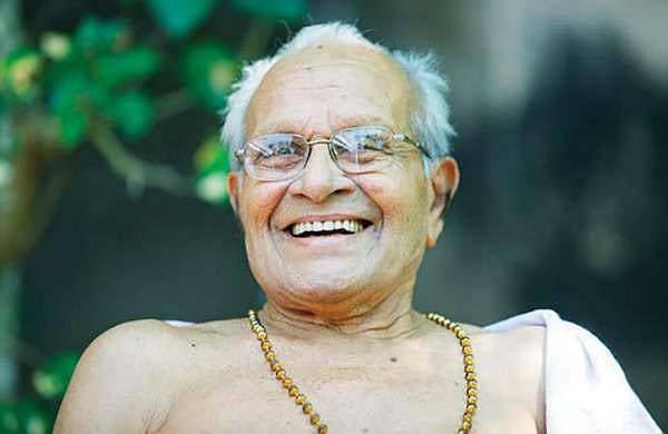കഥകളി ആചാര്യന് മടവൂര് വാസുദേവന് നായര് വേദിയില് കുഴഞ്ഞുവീണ് മരിച്ചു