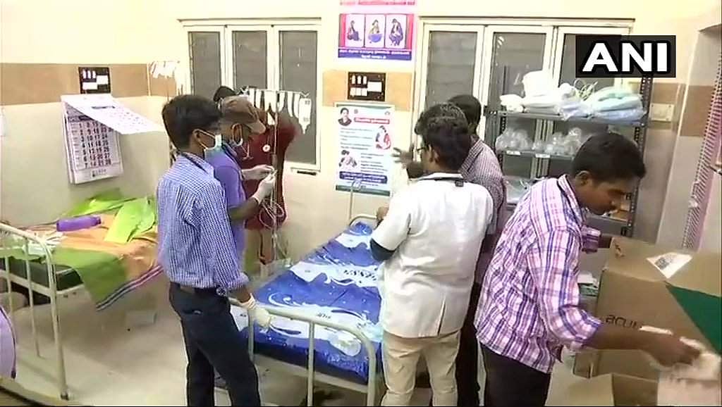 തേനിയിലെ കാട്ടുതീയില്‍ മരണം 12 ആയി, നാലുപേരുടെ നില അതീവ ഗുരുതരം, 27 പേരെ രക്ഷപ്പെടുത്തി