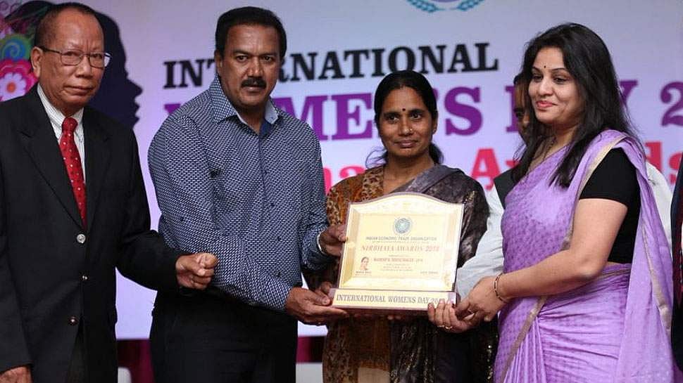 നിര്ഭയയുടെ അമ്മയുടേത് മികച്ച ശരീരപ്രകൃതി, പീഡിപ്പിക്കാന് വരുന്നവര്ക്ക് മുന്നില് കീഴടങ്ങിയാല് ജീവന് രക്ഷിക്കാം: കര്ണാടക മുന് ഡിജിപി