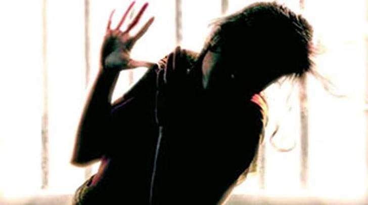 കൊല്ലത്ത് 17 കാരിയെ പീഡിപ്പിച്ച സംഭവം: മാതൃസഹോദരിയും ദമ്പതിമാരുമടക്കം മൂന്ന് പേർകൂടി അറസ്റ്റിൽ  