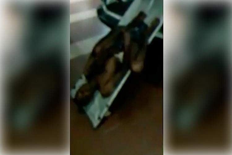 രോഗിയെ തലകീഴായി കിടത്തിയ സംഭവം: ആംബുലന്‍സ് ഡ്രൈവര്‍ അറസ്റ്റില്‍