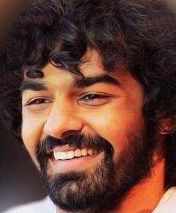 പുലിമുരുകന് പിന്നാലെ പ്രണവ് മോഹൻലാൽ ചിത്രവുമായി ടോമിച്ചൻ മുളകുപാടം