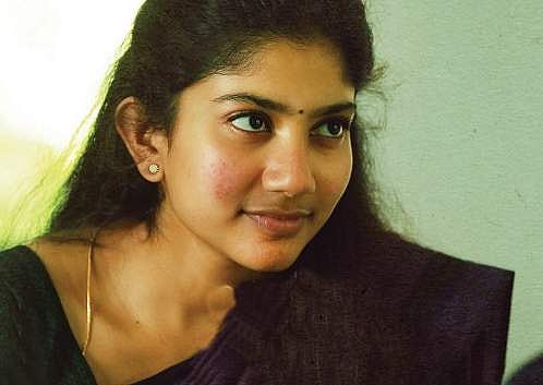 'എന്റെ മുഖം ആരും കാണാതിരിക്കാന്‍ ഷാള്‍ കൊണ്ട് മൂടിയാണ് നടന്നിരുന്നത്'; ഒരു കാലത്ത് ഇതായിരുന്നു സായി പല്ലവിയുടെ വലിയ പ്രശ്‌നം