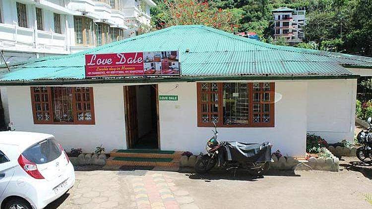 പാട്ടക്കരാര് ലംഘനം : മൂന്നാറിലെ ലവ് ഡെയ്ല് ഹോം സ്റ്റേ സര്ക്കാര് ഏറ്റെടുത്തു