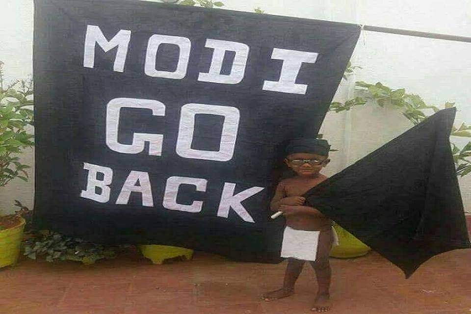 സാമൂഹ്യമാധ്യമങ്ങളില് തരംഗമായി 'ഗോബാക്ക് മോദി'