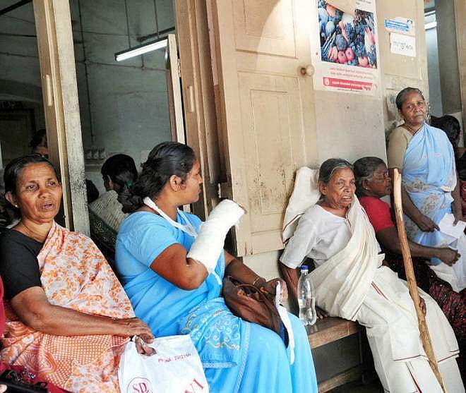 സമരക്കാരുമായി ചര്‍ച്ചയില്ല ; ഡോക്ടര്‍മാരുടെ സമരം ശക്തമായി നേരിടാന്‍ മന്ത്രിസഭാ തീരുമാനം