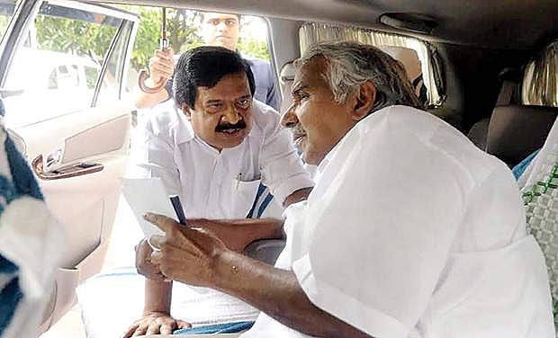 പുതിയ കെപിസിസി പ്രസിഡന്റ് ഉടൻ ; ഉമ്മൻചാണ്ടിയും രമേശ് ചെന്നിത്തലയും ഡൽഹിയിൽ
