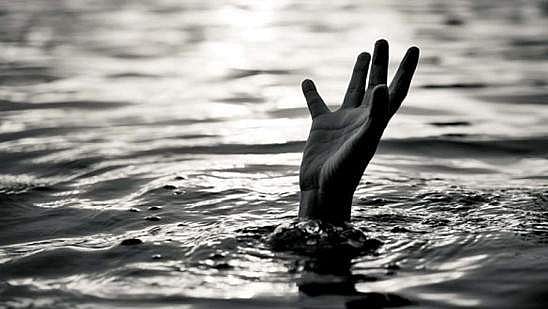 രണ്ട് വിദ്യാര്‍ത്ഥികള്‍ ക്ഷേത്രക്കുളത്തില്‍ മുങ്ങിമരിച്ചു