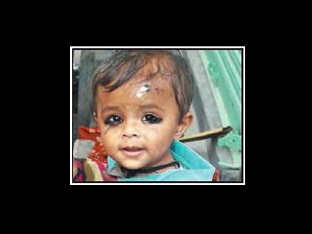 ആള്‍ദൈവത്തിന്റെ വാക്ക് കേട്ട് അമ്മ പിഞ്ചുകുഞ്ഞിന്റെ കഴുത്തുമുറിച്ചു 