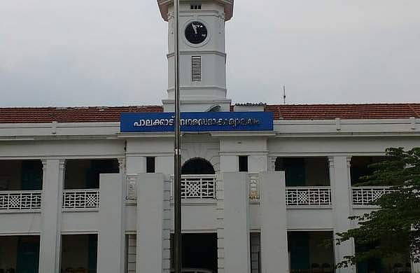 ഇത്തവണ സിപിഎം പിന്തുണ പിഴച്ചില്ല ; പാലക്കാട് നഗരസഭയിലെ രണ്ടാമത്തെ  അവിശ്വാസ പ്രമേയം പാസ്സായി 