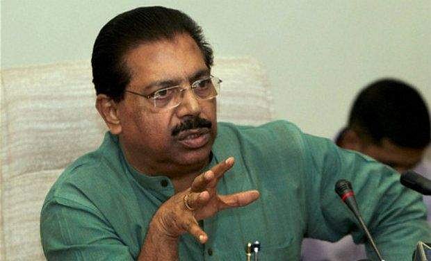 വോട്ടേഴ്‌സ് ലിസ്റ്റ് പാക്കറ്റിനു മുകളില്‍ പിസി ചാക്കോയുടെ ആശംസ; ചാലക്കുടിയിൽ കോൺ​ഗ്രസിൽ അതൃപ്തി പുകയുന്നു