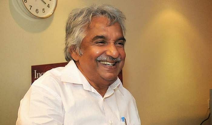 സോളാർ കേസിൽ ഉമ്മൻചാണ്ടിക്ക് ആശ്വാസം ; സരിതയുടെ കത്തിന്റെ അടിസ്ഥാനത്തിലുള്ള കണ്ടെത്തലുകൾ ഹൈക്കോടതി റദ്ദാക്കി
