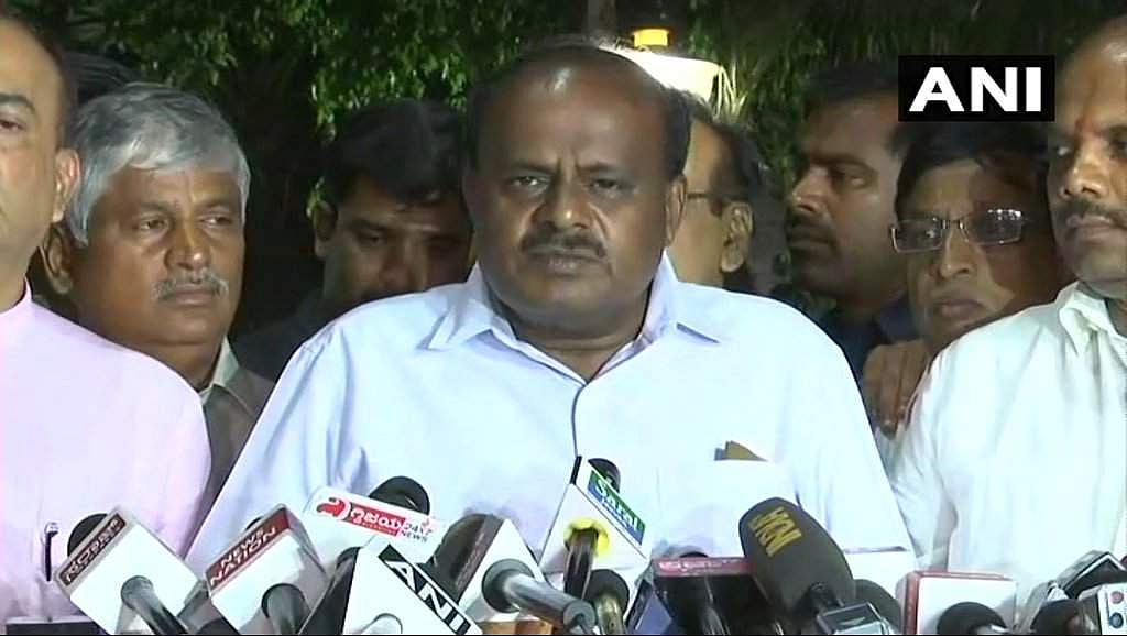 കുമാരസ്വാമി തിങ്കളാഴ്ച സത്യപ്രതിജ്ഞ ചെയ്യും; പ്രതിപക്ഷത്തെ പ്രമുഖര് പങ്കെടുക്കും