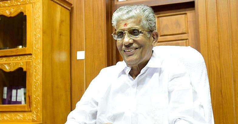 സമദൂരം തുടരും,ചെങ്ങന്നൂരില്‍ നയം വ്യക്തമാക്കി എന്‍എസ്എസ്; മുന്നോക്ക സമുദായത്തിലെ പിന്നാക്കക്കാര്‍ക്കു വേണ്ടി ശബ്ദമുയര്‍ത്തിയത് എല്‍ഡിഎഫ് 