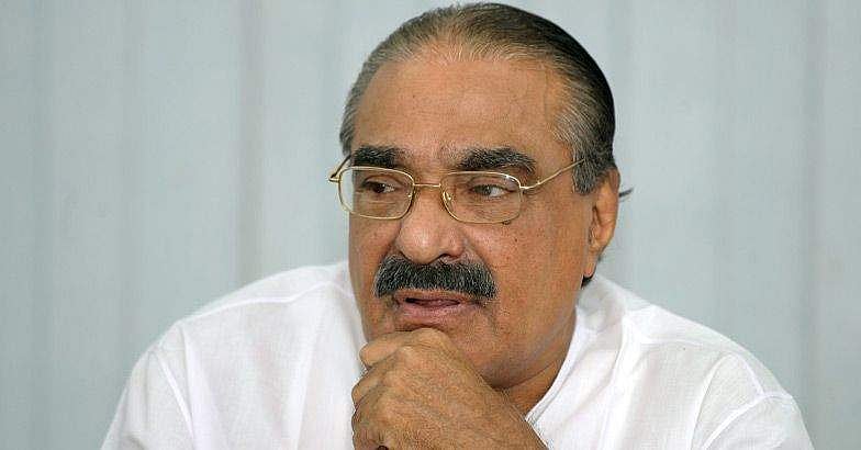 പിന്തുണ തേടി യുഡിഎഫ് സംഘം മാണിയുടെ വീട്ടില്; ചെന്നിത്തലയ്ക്ക് കൈകൊടുത്തില്ല; നാളെ പറയാമെന്ന് മാണി