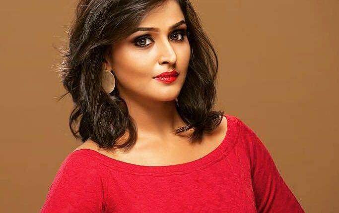 'മലയാളത്തില്‍ അവസരമില്ലാത്തതിന്റെ കാരണം മനസിലാകുന്നില്ല'; മാറ്റിനിര്‍ത്തുന്നതില്‍ പ്രതികരിച്ച് രമ്യാ നമ്പീശന്‍