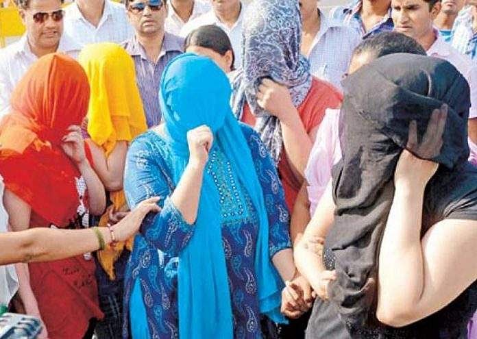 സിനിമാ നടികളെ ഉപയോഗിച്ച് അമേരിക്കയില്‍ പെണ്‍വാണിഭം നടത്തിയിരുന്ന സംഘം പിടിയില്‍