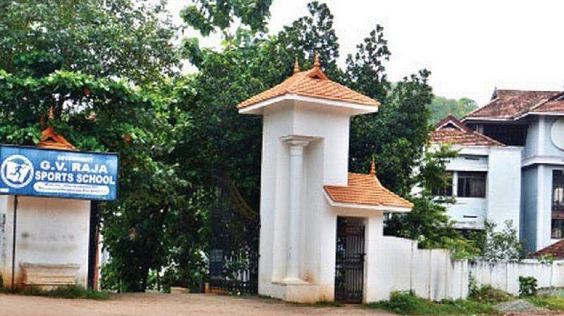 ചൂരമീന്‍ കഴിച്ച കുട്ടികള്‍ക്ക് ഭക്ഷ്യ വിഷബാധ; ആശുപത്രിയിലെത്തിക്കാതെ കുട്ടികളെ പൂട്ടിയിട്ടെന്ന് ആക്ഷേപം