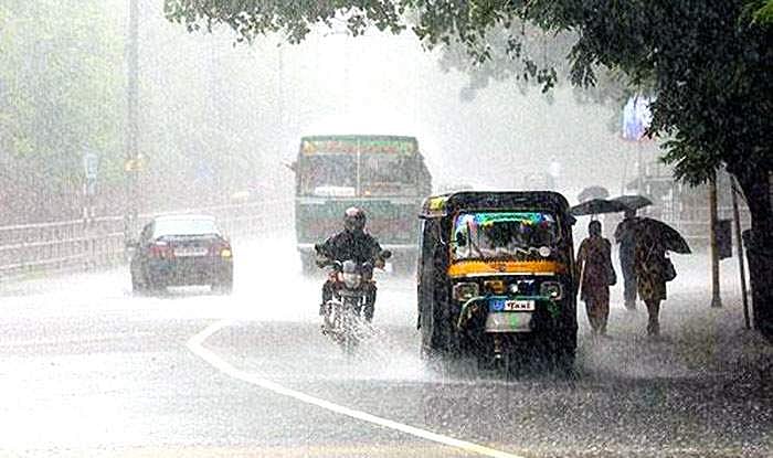 മലബാര്‍ മേഖലയില്‍ ശക്തമായ മഴ; താഴ്ന്ന പ്രദേശങ്ങളില്‍ വെള്ളം കയറി