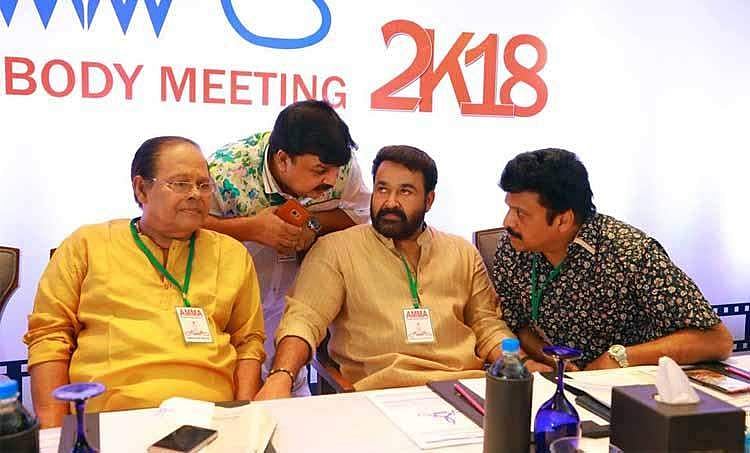 'എംഎല്‍എമാരും എംപിമാരും നയിക്കുന്ന സംഘടനയാണിത്' ; അമ്മ പിരിച്ച് വിടുകയാണ് വേണ്ടതെന്ന് എഐവൈഎഫ് 