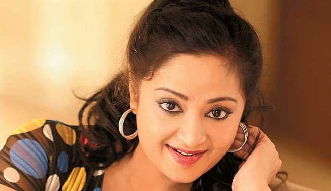 'കുഴപ്പക്കാരിയായിരുന്നപ്പോള്‍ പോലും അവസരങ്ങള്‍ കിട്ടി, ഇപ്പോള്‍ മുതിര്‍ന്ന സംവിധായകര്‍ പോലും വിളിക്കുന്നില്ല'