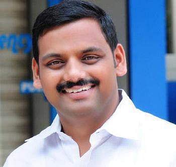 കുര്യന്‍ വീണ്ടും മത്സരിക്കരുത്, ആന്റണി പാര്‍ട്ടിക്ക് അനിവാര്യനെന്ന് ഡീന്‍ കുര്യാക്കോസ് 