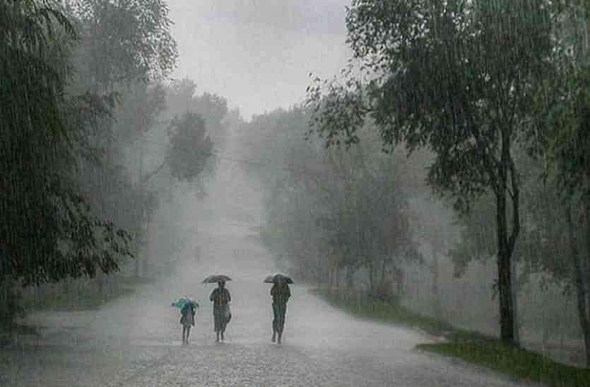 കനത്ത മഴ തുടരുന്നു; എറണാകുളം, കോട്ടയം, ഇടുക്കി ജില്ലകളിലെ വിദ്യാഭ്യാസ സ്ഥാപനങ്ങള്‍ക്ക് നാളെ അവധി 