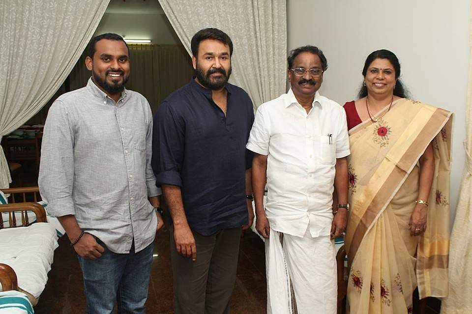 മോഹന്ലാലിനെ വ്യാഖ്യാനിച്ച് വിവാദങ്ങള് ഉണ്ടാക്കരുത്; അമ്മ വിവാദത്തില് എകെ ബാലന്