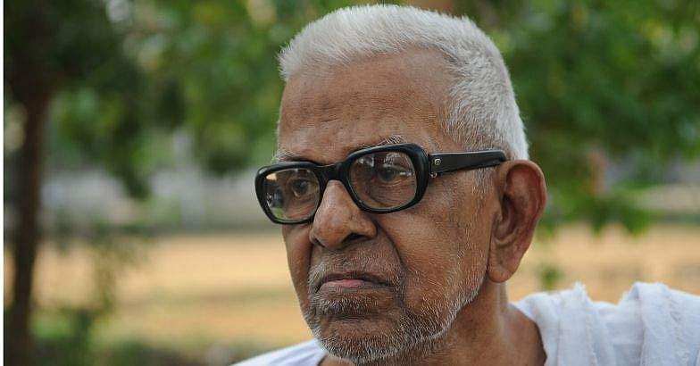 ഒരുനാള് രാമായണം കത്തിക്കണമെന്ന് പറഞ്ഞു, പിന്ഗാമികള് പഠിപ്പിക്കാന് നിര്ദേശിക്കുന്നു: അക്കിത്തം