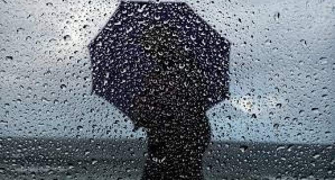 കനത്ത മഴ; വെള്ളക്കെട്ടുള്ള സ്ഥലങ്ങളില്‍ നിന്ന് സെല്‍ഫി എടുക്കുന്നവര്‍ക്കെതിരെ കര്‍ശന നടപടിയെന്ന് കോട്ടയം കലക്ടര്‍