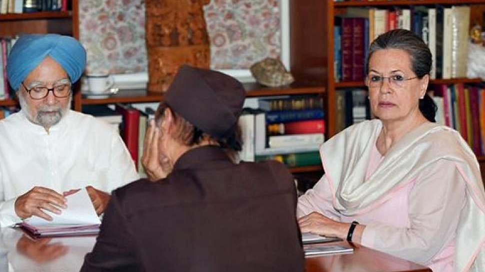 കശ്മീരില്‍ സര്‍ക്കാര്‍ രൂപീകരിക്കാന്‍ കോണ്‍ഗ്രസ് ;  പിഡിപി നേതാക്കളുമായി കൂടിക്കാഴ്ച നടത്തി