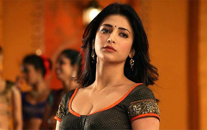 സിനിമയില്‍ മാത്രമല്ല, ഇന്ത്യയില്‍ എവിടെയും സ്ത്രീകള്‍ സുരക്ഷിതരല്ല: ശ്രുതി ഹാസന്‍